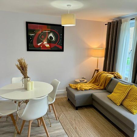 Brand New Flat 5 With Free Parking And Fast Wifi Apartman York Kültér fotó