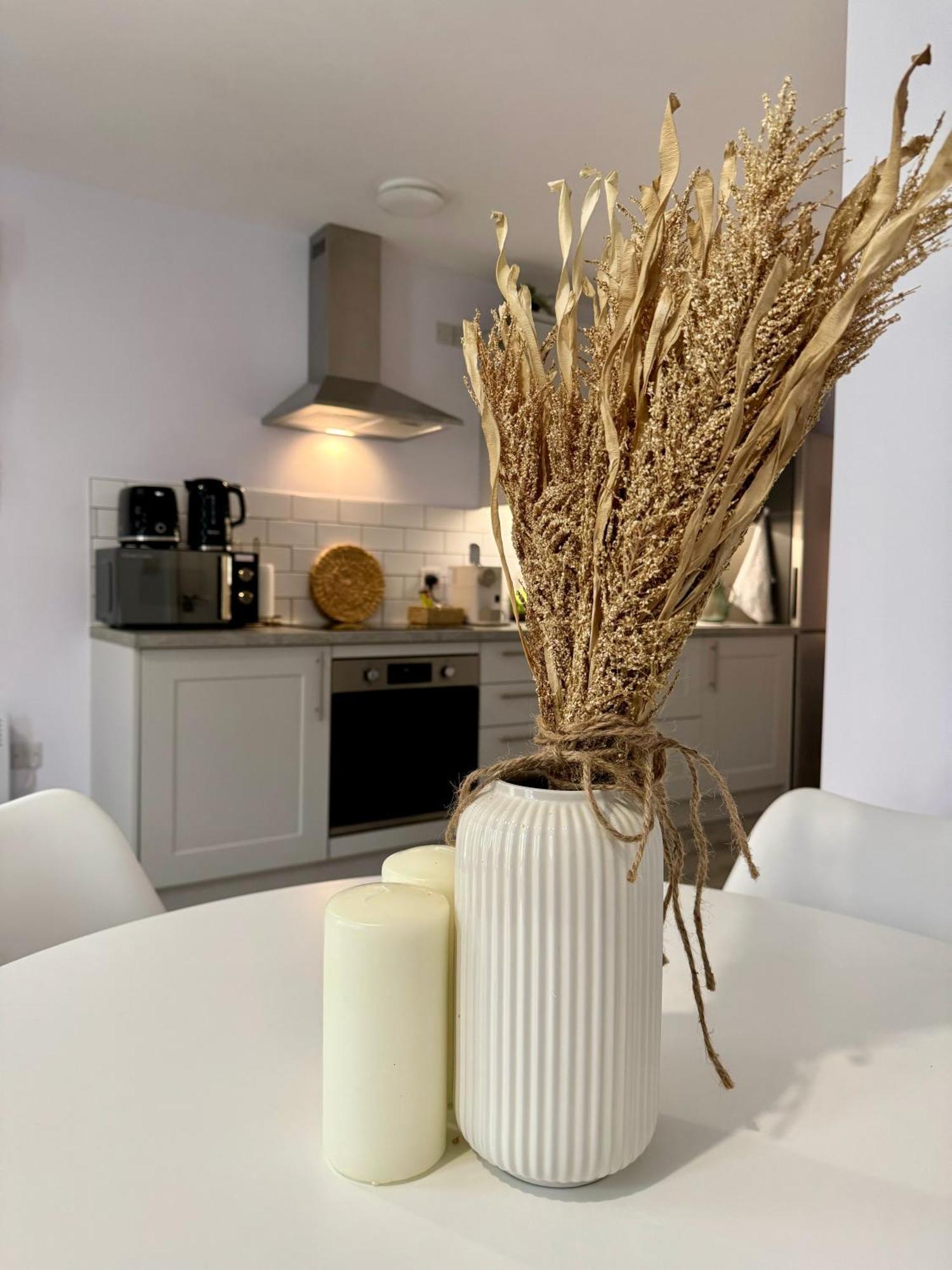 Brand New Flat 5 With Free Parking And Fast Wifi Apartman York Kültér fotó